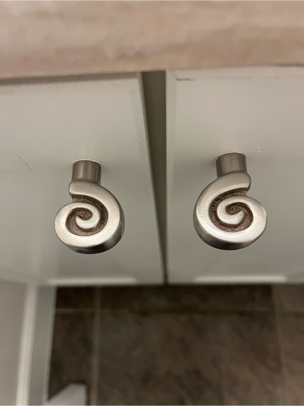 Satin Nickel Spiral Cabinet Knob - Modern Home Wall Decor
